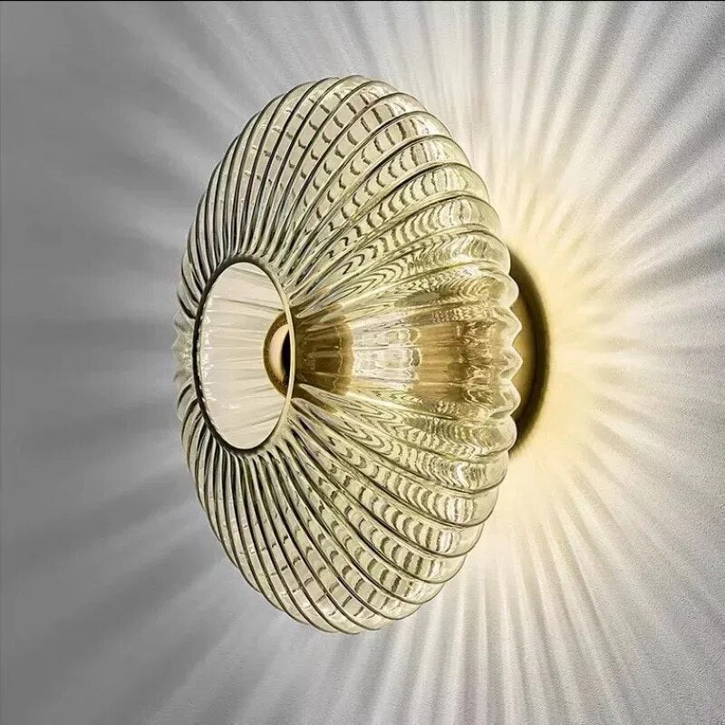 Wavy Glass Wall Lamp – Elegance and Soft Light
