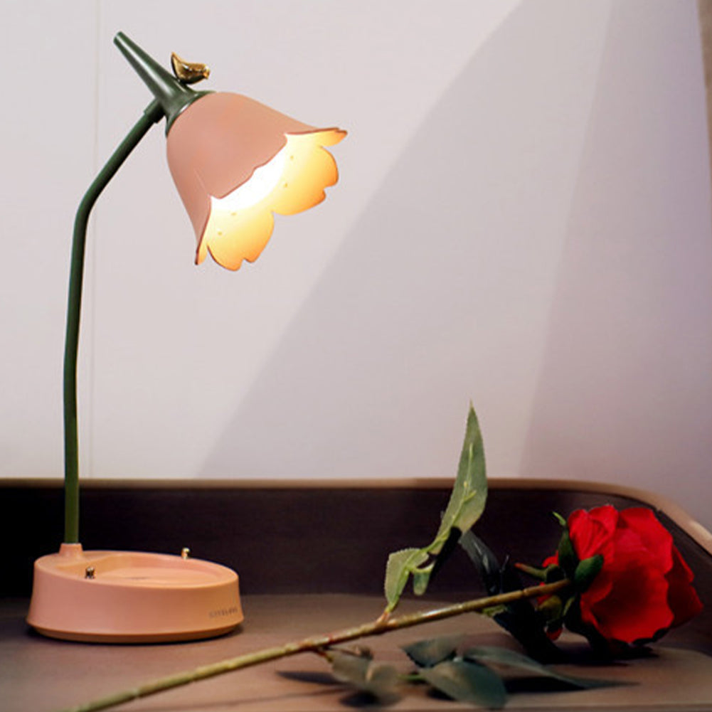Lampă de birou floare – eleganță și lumină blândă