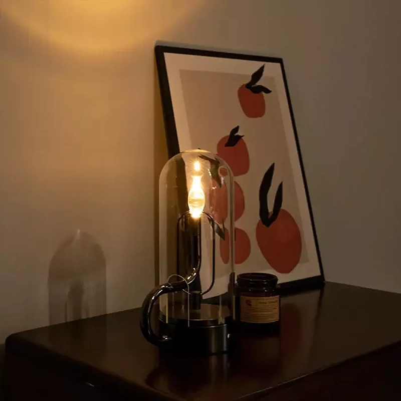 Lâmpada de Mesa — Iluminação Aconchegante Efeito Chama