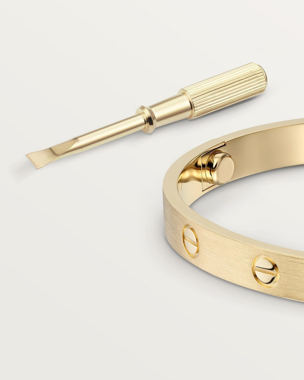 Minimalistisk Gult Armbånd – Diskret Og Tidløst Eleganse
