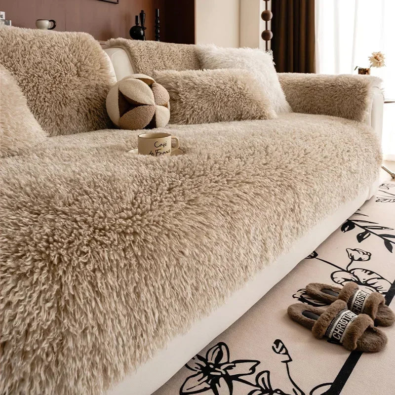 Blødt plys-sofaovertræk - absolut komfort og elegant stil