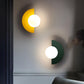 Moderne Wandlampe – Halbkreisform und sanfte Beleuchtung 