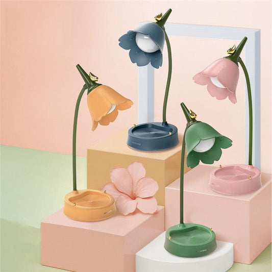 Lampă de birou floare – eleganță și lumină blândă 