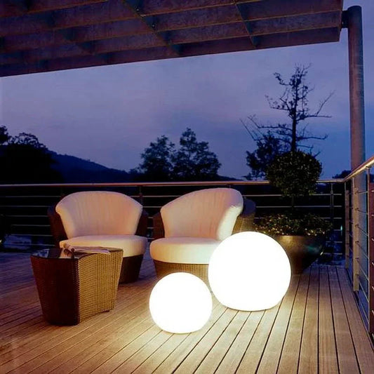 Lampe Sphérique Extérieure Sans Fil – Éclairage Nomade Et Élégant