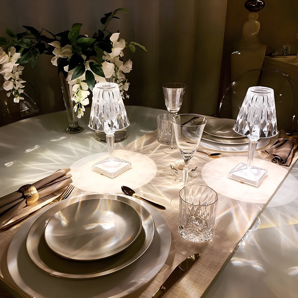 Lámpara de Mesa Cristalina – Elegancia Moderna y Ambiente Acogedor 