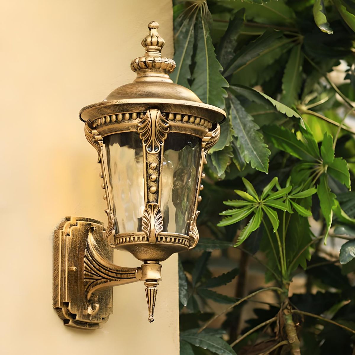 Aplique de Pared Vintage de Vidrio – Estilo Retro y Resistencia Exterior 