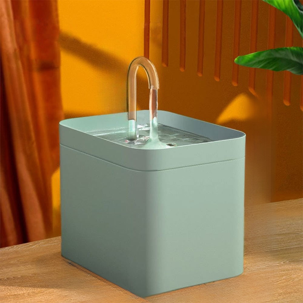 Vattenfontän för djur – Kontinuerlig cirkulation och effektiv filtrering 