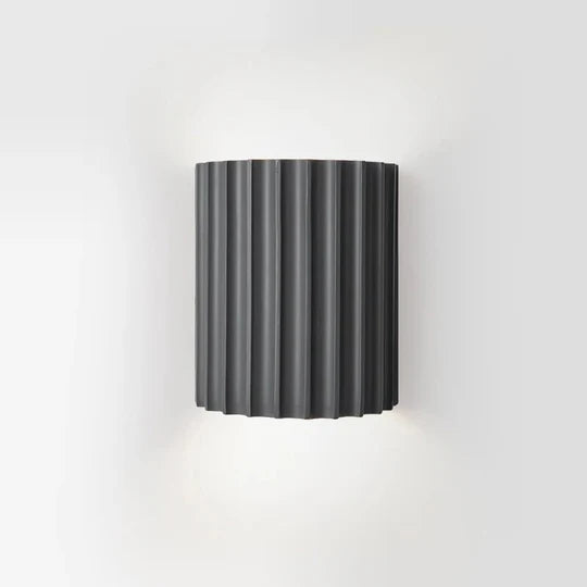 Aplique de pared moderna en resina – elegancia y originalidad 