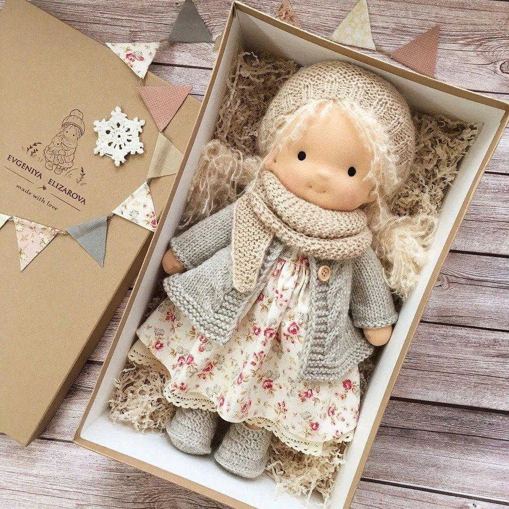 Handgefertigte Puppe – Poetisches und Authentisches Geschenk 