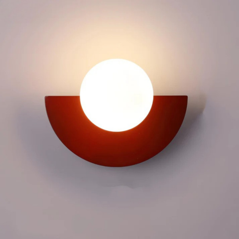 Moderne Wandlampe – Halbkreisform und sanfte Beleuchtung 