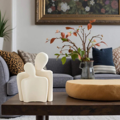 Escultura Pareja Enlazada – Atractivo Artístico y Emocional 