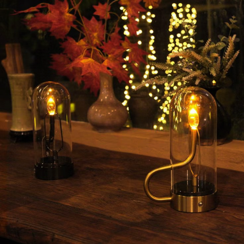 Bordlampe — Varm belysning med flammeeffekt 