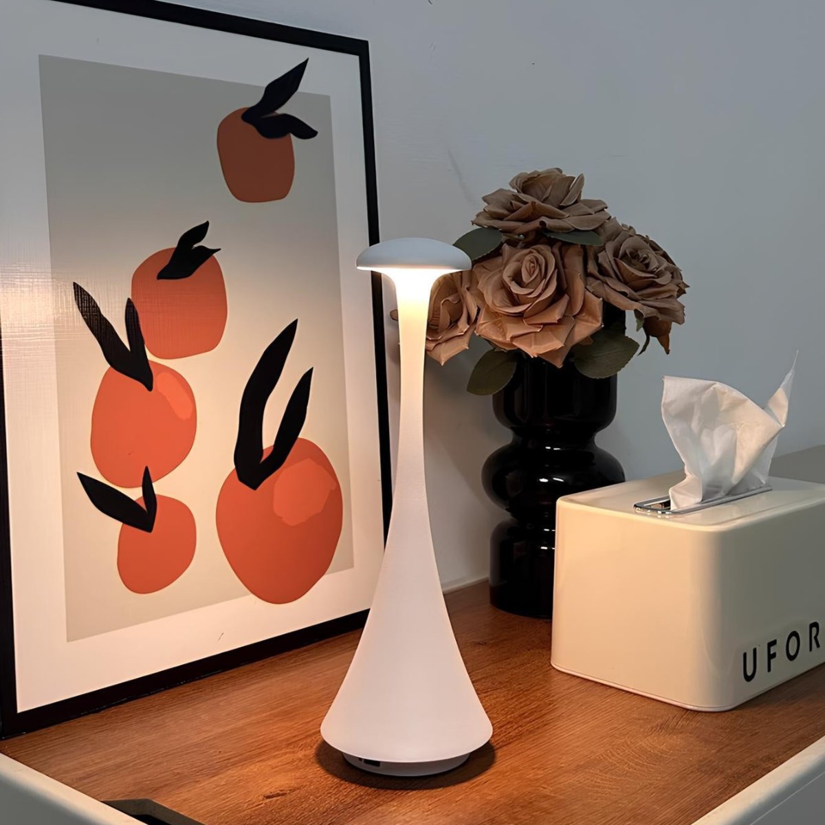 Lampada da Tavolo Slanciata – Eleganza e Modernità 