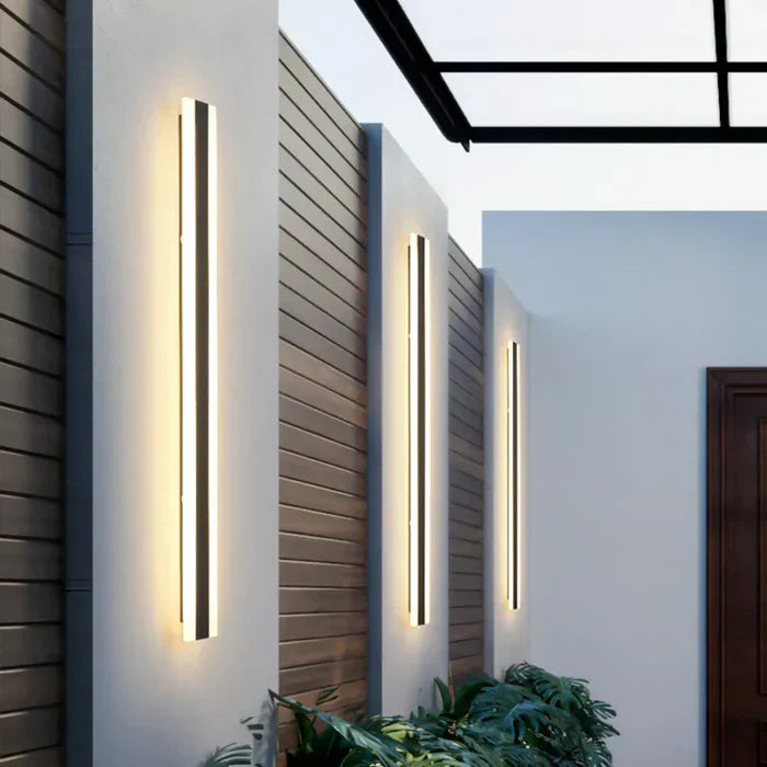 Lámpara de pared de exterior resistente a la intemperie - Solidez y elegancia