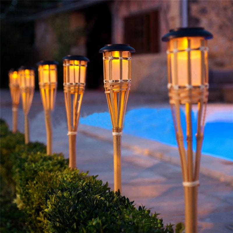 Solcellelampe Tiki - Lys opp kveldene dine med stil 