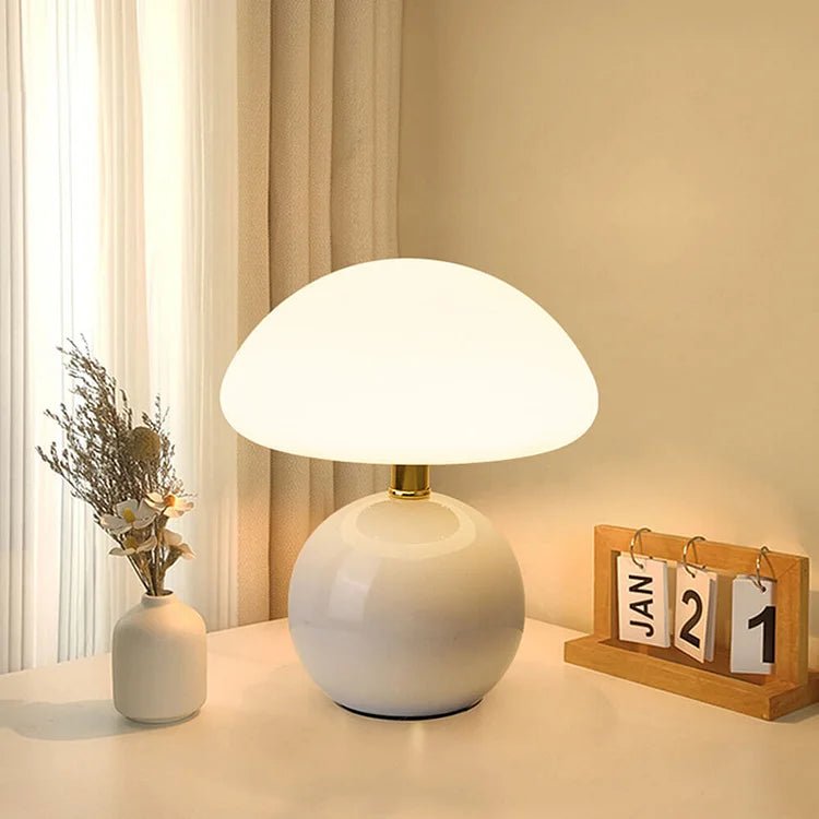 מנורת שולחן בצורת פטרייה – Elegance Et Originalité 