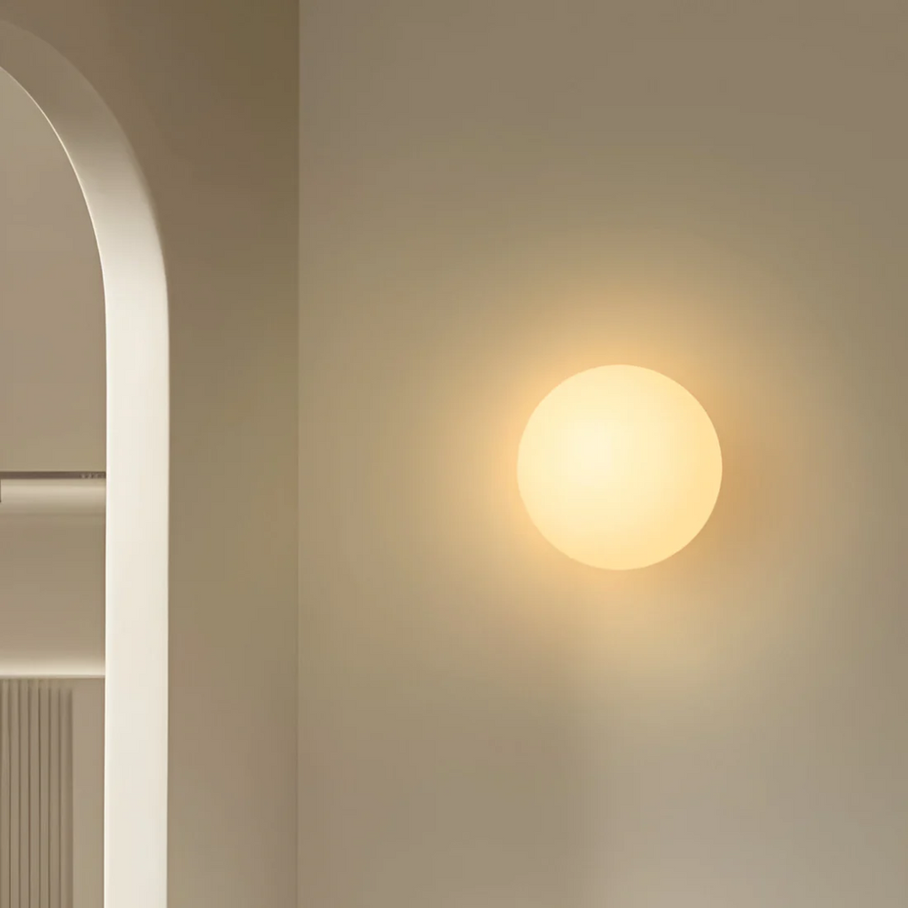 Vegglampe i Glass – Eleganse og Subtil Belysning 