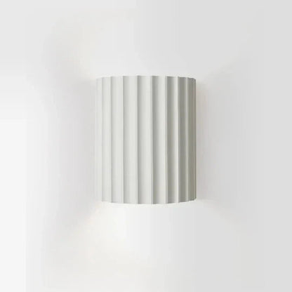 Aplique de pared moderna en resina – elegancia y originalidad 