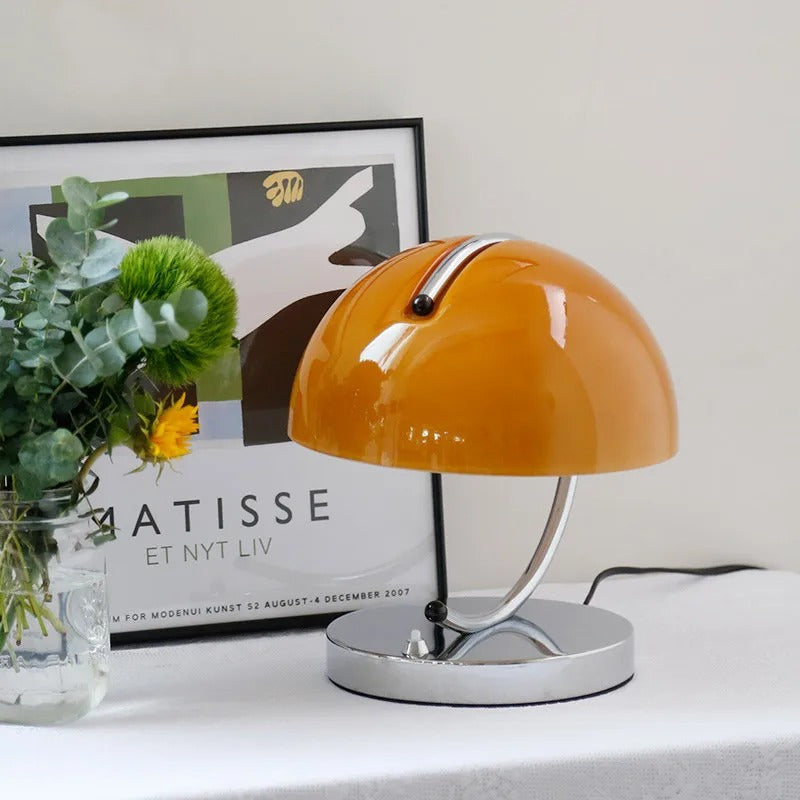 Skandinaavinen Lasipöytälamppu – Eleganssia ja Moderniutta 