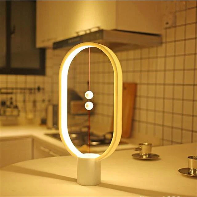 Lampada magnetica - Illuminazione versatile e fissaggio pratico